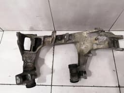 PORSCHE Porsche 911 996 Subframe Rear Left 99633115107 Axle Frame Rear Axle Left — thumbnail 3