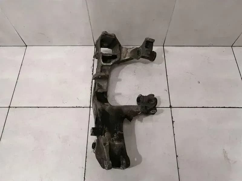 PORSCHE Porsche 911 996 subframe rear right 99633115207 axle frame rear axle right