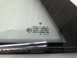 PORSCHE Porsche 911 997 right rear quarter glass 99754311205 door window 1/4 rear right — thumbnail 3