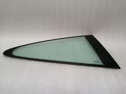 PORSCHE Porsche 911 997 right rear quarter glass 99754311205 door window 1/4 rear right — thumbnail 1