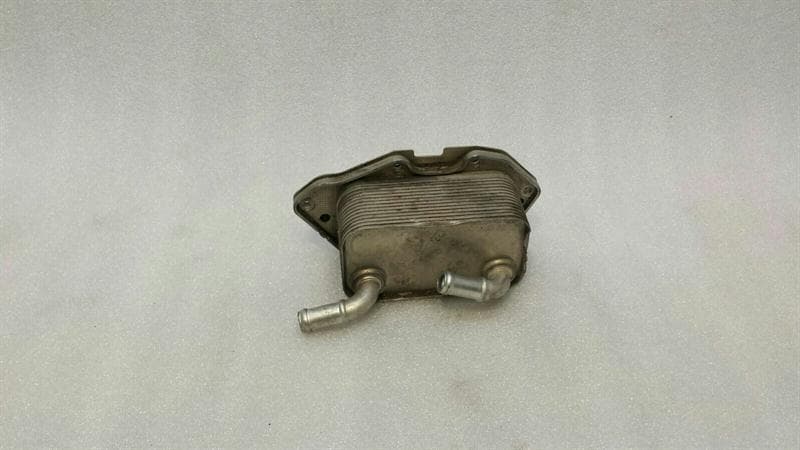 AUDI Audi A7 4G A6 4F Engine Oil Cooler 06E117021G Oil Cooler Radiator 3.0 TFSI