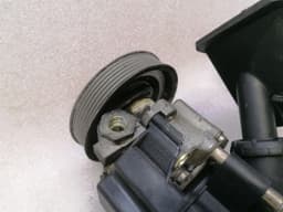 PORSCHE Porsche Boxster 986 Power Steering Pump 99631402004 Power Steering Pump — thumbnail 4