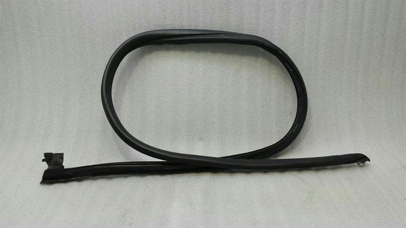 PORSCHE Porsche Boxster 986 right door seal 98653707602 door seals right