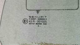PORSCHE Porsche Boxster 986 right front door glass 98654251200 door window front right. — thumbnail 2