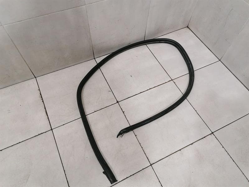 Porsche Boxster 987 Door Seal 997537076 Door Seals RIGHT RIGHT