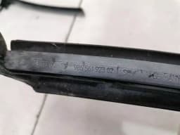 PORSCHE Porsche Boxster 986 Door Seal 98656192702 Door Seals — thumbnail 7