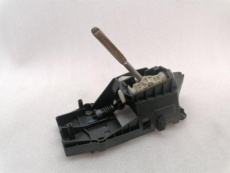 PORSCHE Porsche Boxster 986 Gear Selector 99642401004 Circuit Backdrop