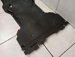 PORSCHE Porsche Cayman 987 Undertray 99750404300 Underbody Trim — thumbnail 4
