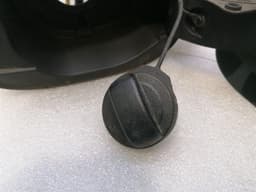 PORSCHE Porsche Macan 95b fuel filler cap 95b809857f fuel cap fuel flap — thumbnail 3