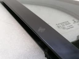 PORSCHE Porsche Macan 95b Right Front 1/4 Glass 95B845114D Door Window 1⁄4 Front Right — thumbnail 3