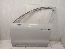 PORSCHE Porsche Macan 95B left front door 95B831021 door front left — thumbnail 1