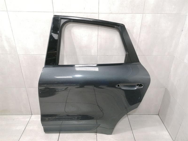 Porsche Macan 95b Left Rear Door 95B833021 Door Rear Left