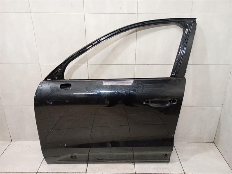 PORSCHE Porsche Macan 95B left front door 95B831311A door front left