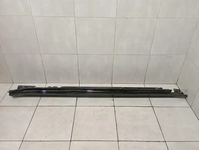 PORSCHE Porsche Macan 95B side skirt 95B854884A side sills