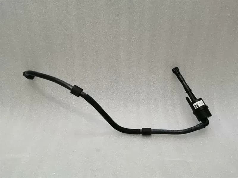 BMW BMW X4 G02 Fuel Tank Breather Pipe 8681537 Fuel Tank Breath Line