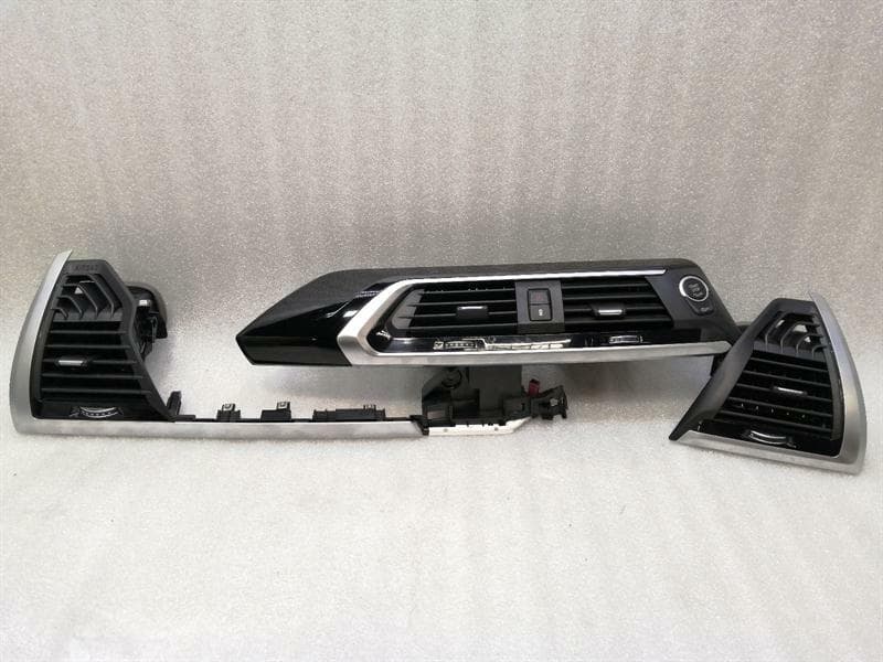 BMW BMW X4 G02 Air Vent 9371467 SET of 3 RHD UK MODEL