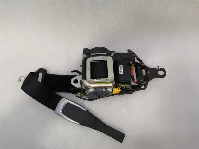 Mercedes S-Class W222 Front Right Seatbelt A2228604600 Seat Belt Front Re