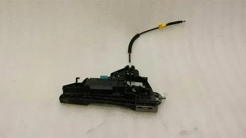 Audi A7 4G front left handle carrier 4H1837885 door handle carrier front left