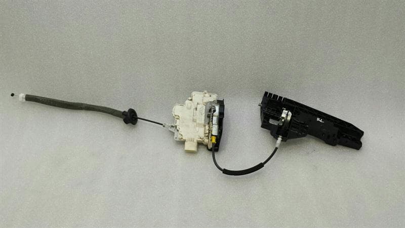 AUDI Audi A7 4G rear left door lock 4G0839015A door lock rear left carrier