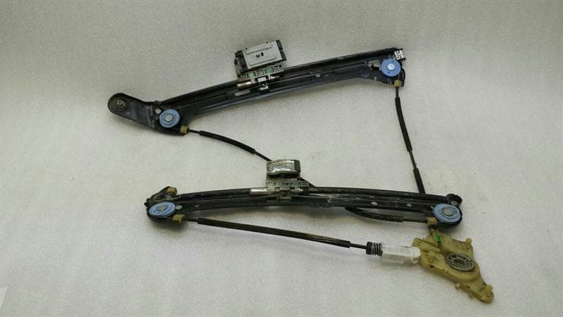 AUDI Audi A7 4G Right Front Door Winder 4G8837462A Window Regulator Front Right