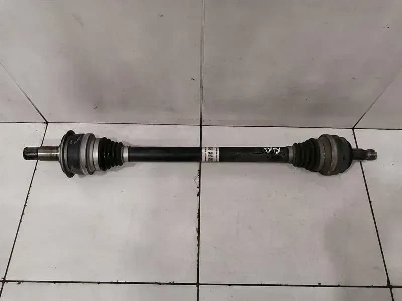 Mercedes C43 W205 drive shaft rear right A2053504019 rear right drive shaft