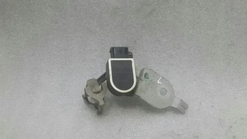 Mercedes E Class W238 Xenon Level Sensor A0009053704 Level Sensor Front Left