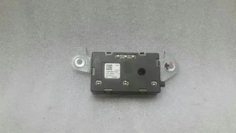 Mercedes E Class W238 Aerial / Antenna A2059051205 Antenna