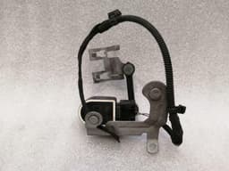 MERCEDES-BENZ Mercedes C Class W205 Rear Right LEVEL Sensor A2139050801 Level Sensor — thumbnail 1