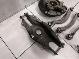 MERCEDES-BENZ MERCEDES C43 AMG W205 Left Hub SET A2053508708 Wheel Bearing Housing Rear Left SET — thumbnail 8