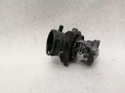 MERCEDES-BENZ Mercedes C Class W205 C43 AMG Thermostat Housing A2762000315 THERMOSTAT HOUSING — thumbnail 1