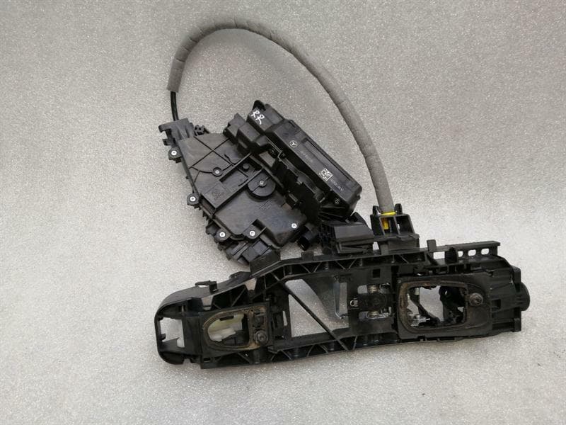Mercedes C Class W205 Rear Right Door Lock A2220064099 Door Lock Rear Re