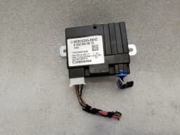 MERCEDES-BENZ Mercedes C43 AMG W205 Fuel Pump Module A0009006612 Fuel Pump Control Unit — thumbnail 1