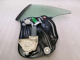 MERCEDES-BENZ Mercedes SL R231 left rear quarter glass A2316700306 door window 1/4 rear left — thumbnail 1