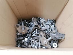 MERCEDES-BENZ Mercedes SL R231 SCREENS BOLTS FROM ONE CAR SET SCREWS — thumbnail 1