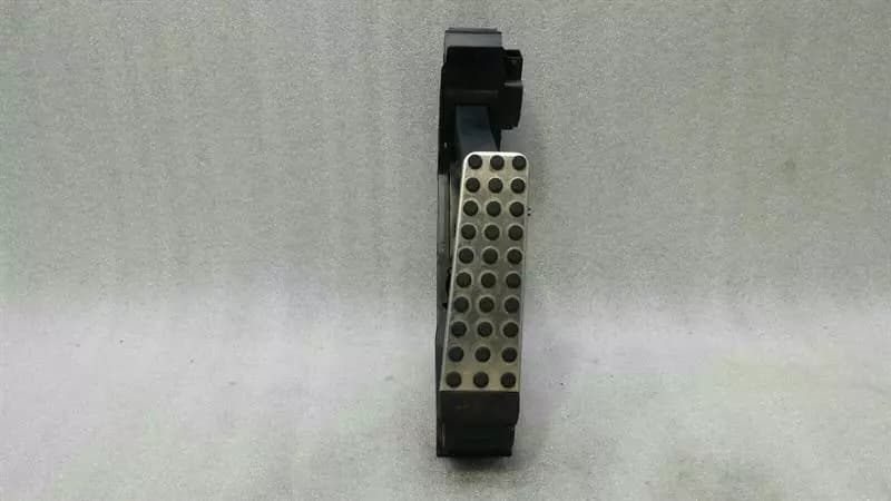 Mercedes SLK R171 Throttle Pedal (Electrical) A1703000404 Throttle Pedal W209 AMG SLK280