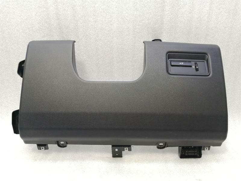 LAND ROVER LAND ROVER Range Rover Sport L494 Driver Knee Cover LR034678 RHD RIGHT HAND DRIVE
