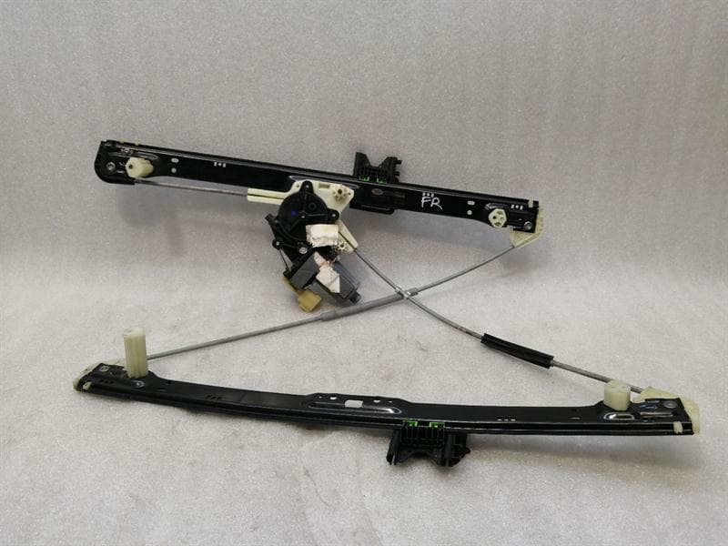 LAND ROVER Range Rover Sport L494 FRH Door Winder DK62-23200-AD Front Right Window Regulator