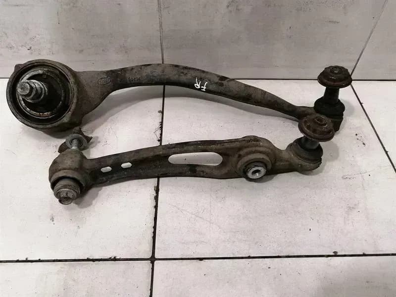 LAND ROVER Range Rover Sport L494 Right Front Wishbone LR045242 Front Right Handbar