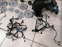 BENTLEY BENTLEY BENTAYGA 36A MK2 NAIM AUDIO SET Speakers 4M0035621D Loudspeakers LOT — thumbnail 3