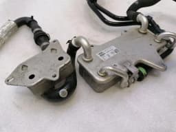 BENTLEY BENTLEY BENTAYGA 36A V6 Hybrid Gearbox Oil Cooler 4M0317021J Transmission Oil Cooler — thumbnail 3