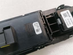 BENTLEY BENTLEY BENTAYGA 36A MK2 Main Window Switch 36A959851 Switch — thumbnail 5