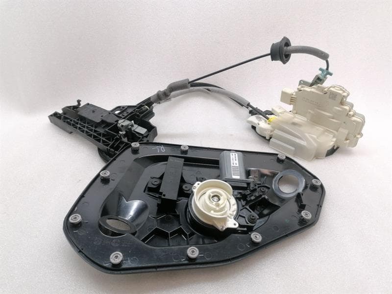 BENTLEY BENTLEY BENTAYGA 36A MK2 RLH door lock 4M0839015J door lock rear left