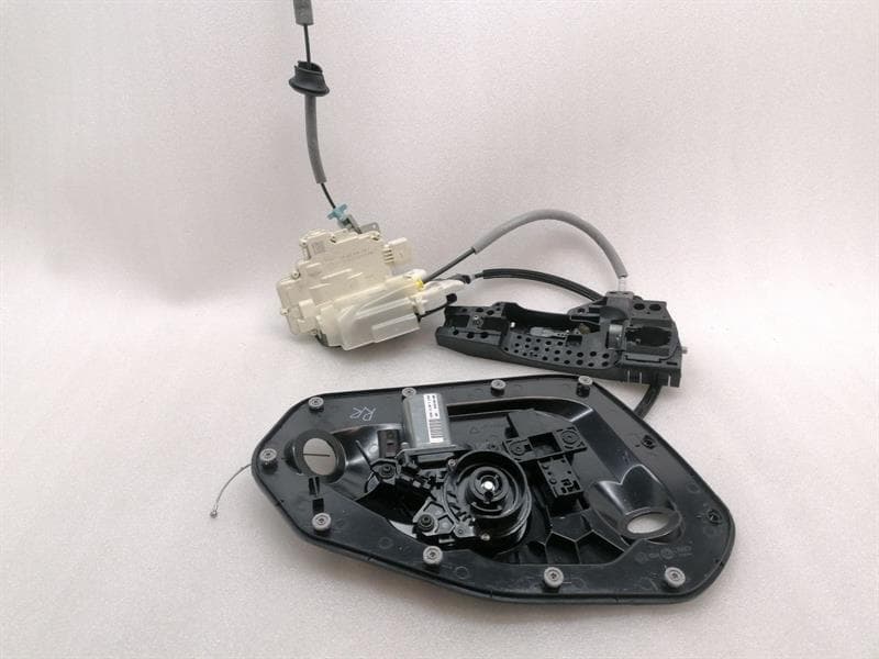 BENTLEY BENTLEY BENTAYGA 36A MK2 RRH door lock 4M0839016J door lock rear right