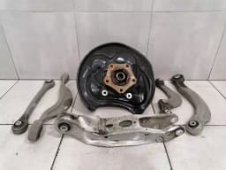 BENTLEY BENTLEY BENTAYGA 36A MK2 Left Rear Hub 4M0505431AL Wheel Bearing Case Rear Left — thumbnail 1