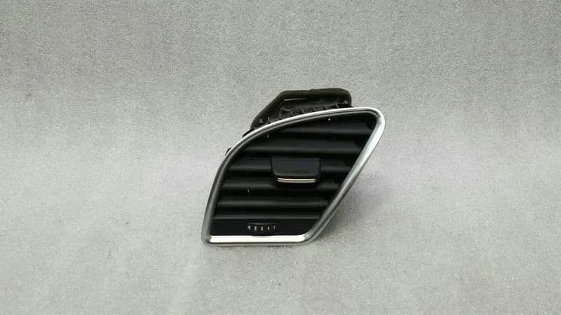 AUDI Audi S5 8t a5 RHD Left Air Vent 8T2820901 Right Handlebar