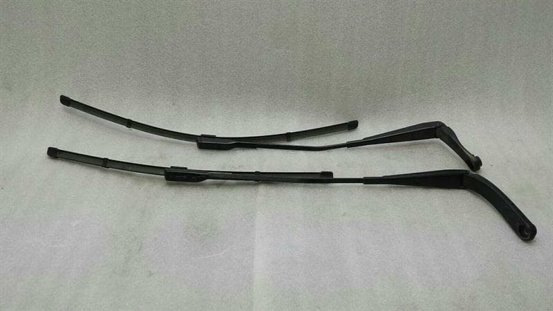 AUDI Audi S5 8T RHD Wiper Arm 8F2955407 Right Hand Drive