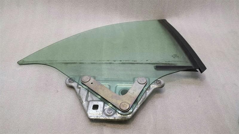 AUDI Audi S5 8T Right Rear 1/4 Glass 8F0845298 Door Window 1⁄4 Rear Right
