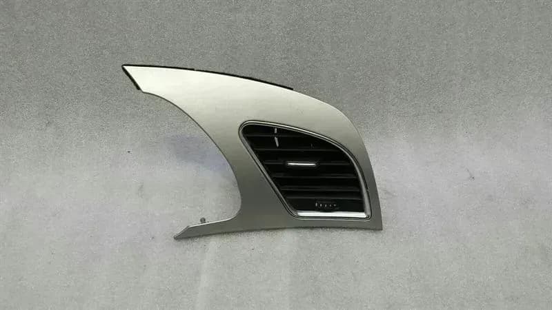 AUDI Audi S5 8T RHD Right Air Vent 8T2820902C Right Hand Drive