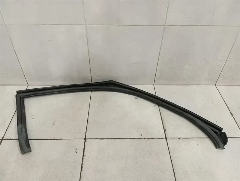 FERRARI Ferrari 296 GTB 296GTB F171 Door Seal 745173 Door Seals RH DOOR SEAL