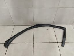 FERRARI Ferrari 296 GTB 296GTB F171 Door Seal 745174 Door Seals LH DOOR SEAL — thumbnail 8